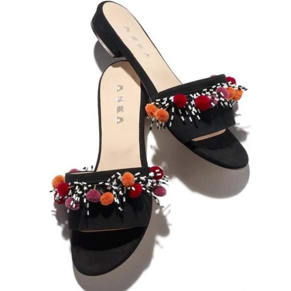 Bloomingdale's Shoes - Bloomingdales Aska babs sandals